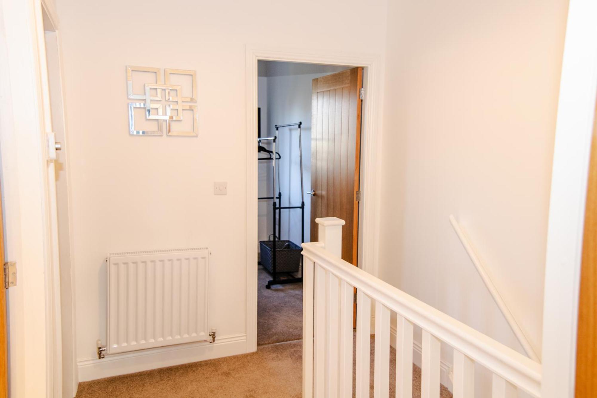 Apartment Centre - Free Parking, Business Stays, Families, Relocators Durham